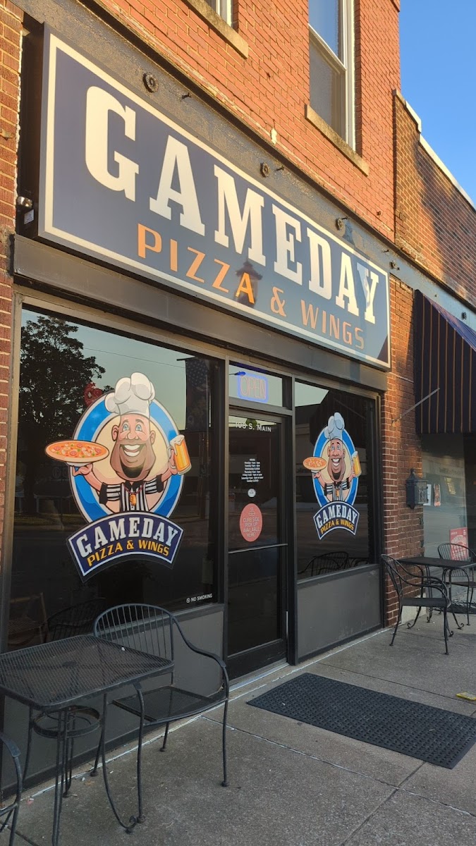 Game Day Pizza & Wings
